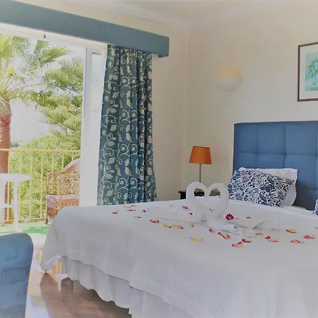 Bed & Breakfast Quinta Dos Oliveiras 3*